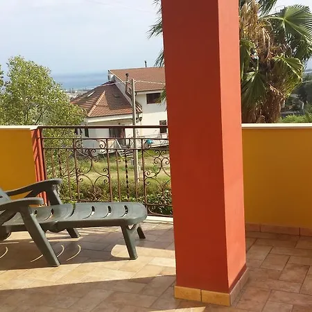 Bed And Breakfast Coral Blue-2